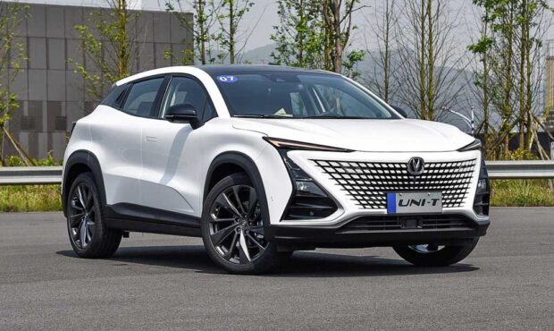 چرا نباید خودروی وارداتی بخریم؟